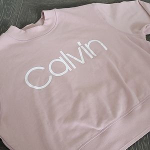 BNWT Calvin Klein Crop sweatshirt